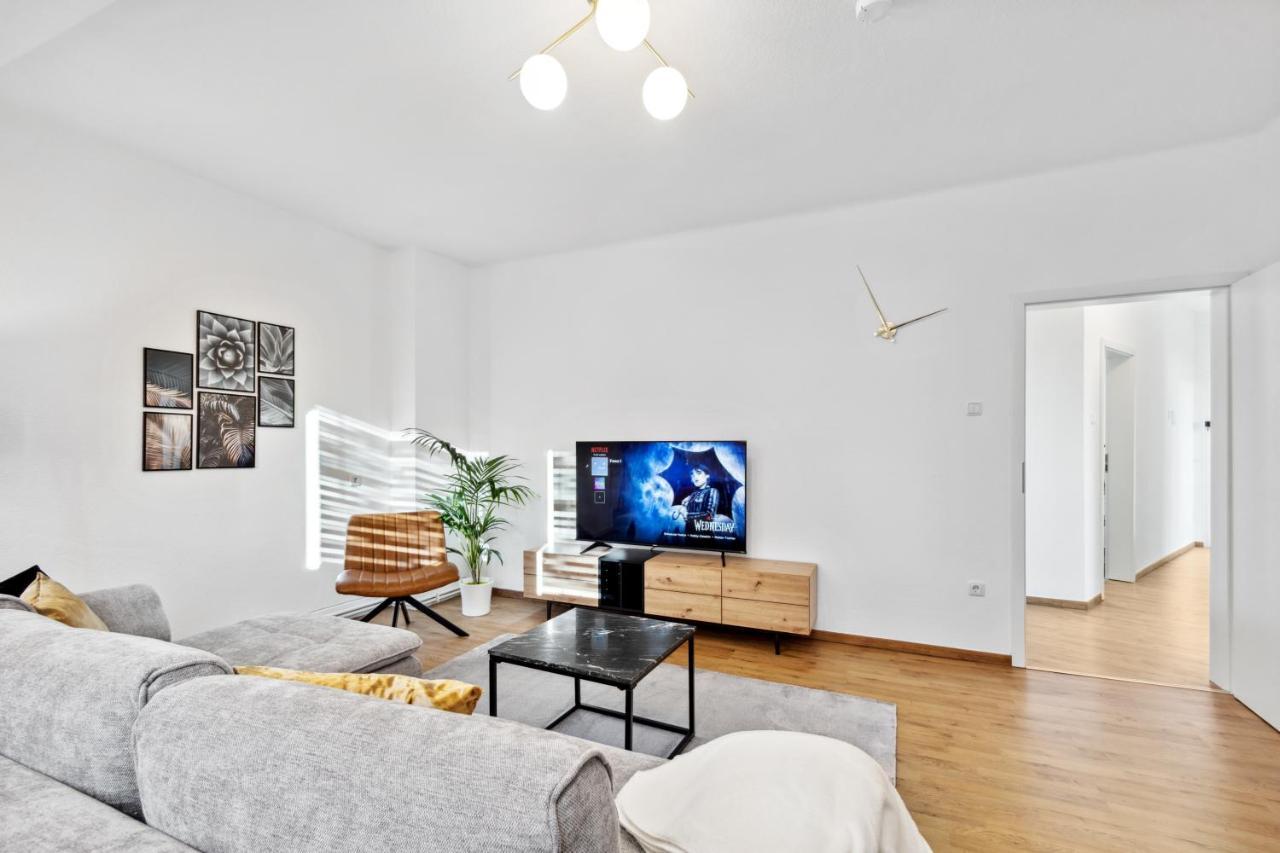 Mark 51-7 - Workplace - Netflix - Washer Dryer - Modern Design Бохум Экстерьер фото